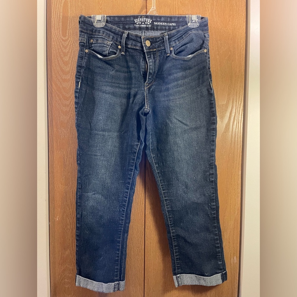 Signature by Levi Strauss Dark Blue Capri Length Jeans
